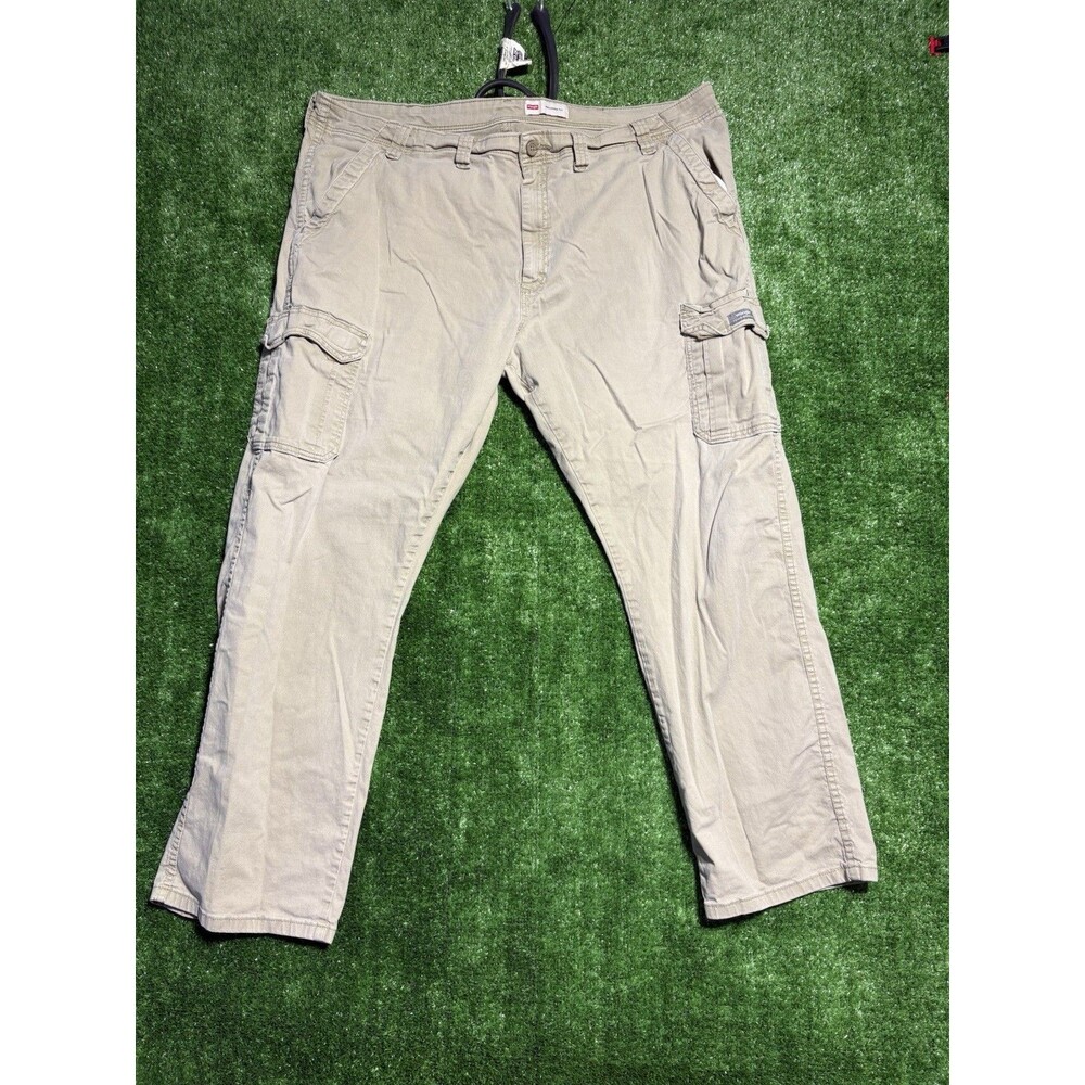 Men's Wrangler Cargo Pants Relaxed Fit Tan Pants Size 42x30 Cargo Work Pants